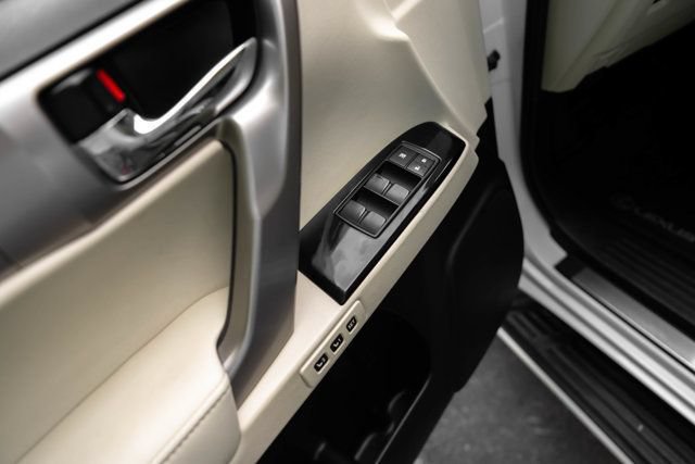 Used 2020 Lexus GX 460 AWD/4WD image 33
