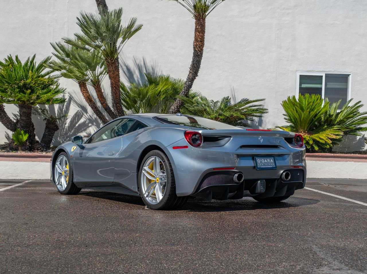 Used 2018 Ferrari 488 GTB image 5