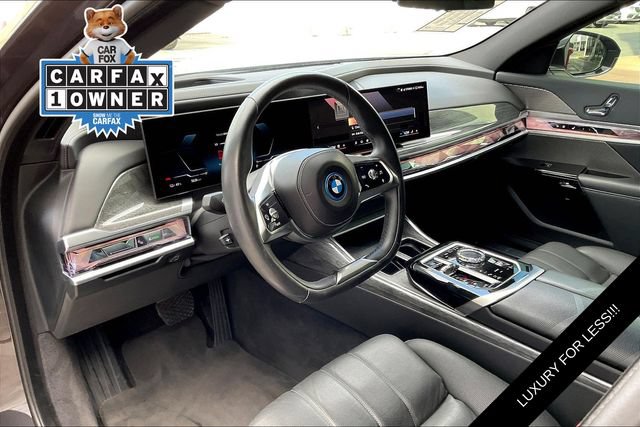 Used 2023 BMW i7 xDrive60 AWD/4WD image 14