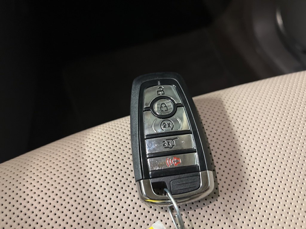 Certified 2022 Lincoln Nautilus Reserve image 37