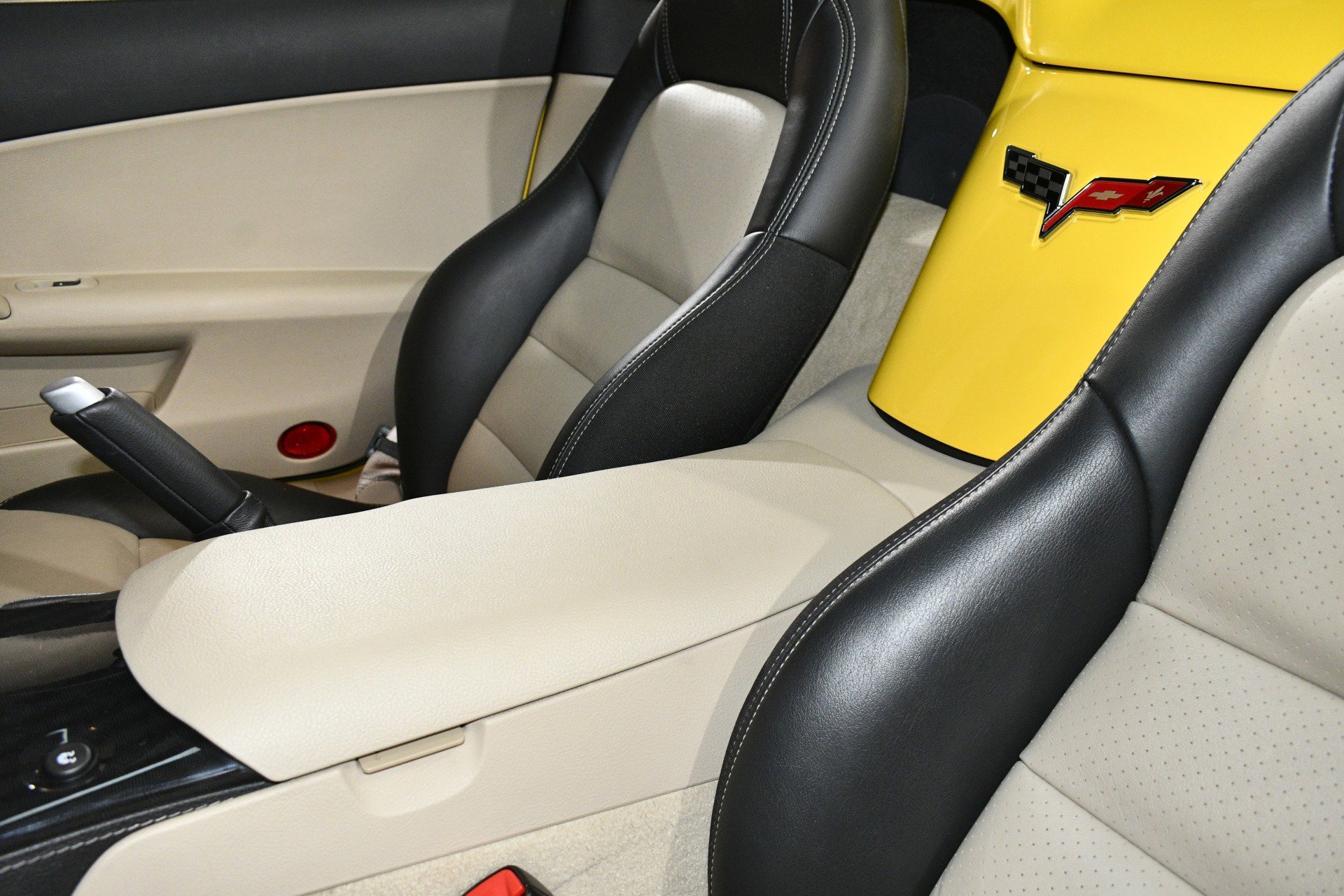 Used 2011 Chevrolet Corvette Grand Sport w/ Preferred Equipment Group image 41