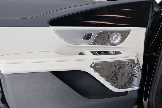 New 2026 Lincoln Nautilus Reserve AWD/4WD image 11