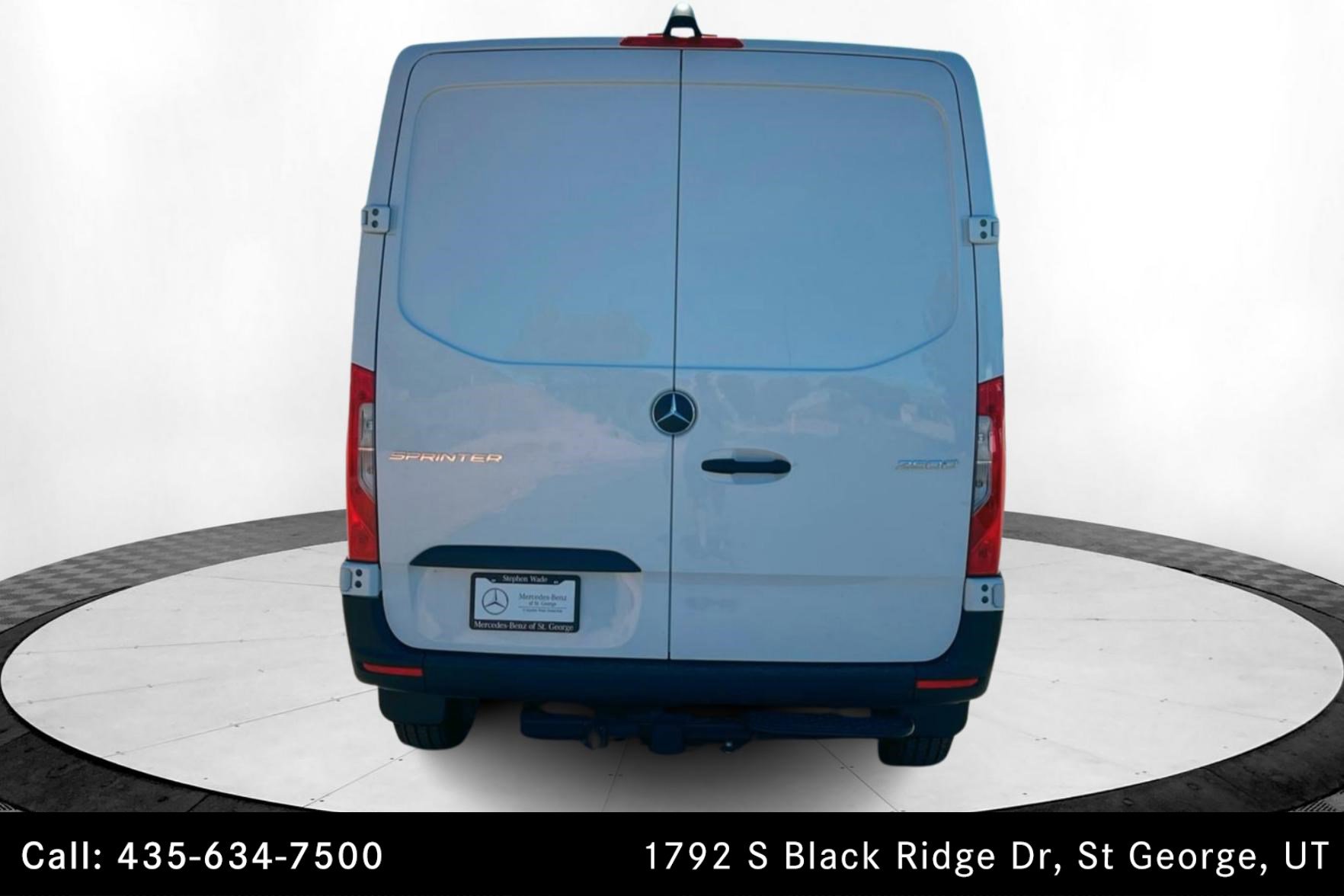 Used 2025 Mercedes-Benz Sprinter 2500 image 4