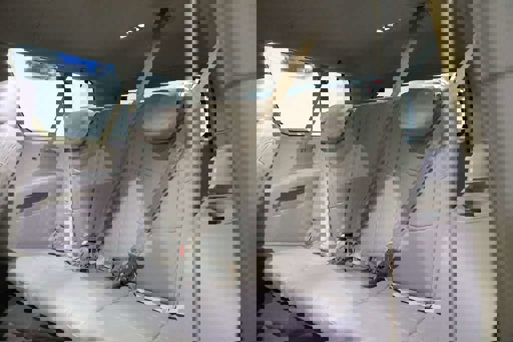 Used 2019 Cadillac Escalade ESV Luxury image 24