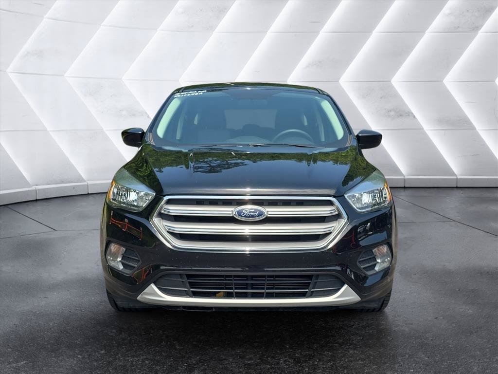 Used 2017 Ford Escape SE w/ SE Cold Weather Package FWD image 8