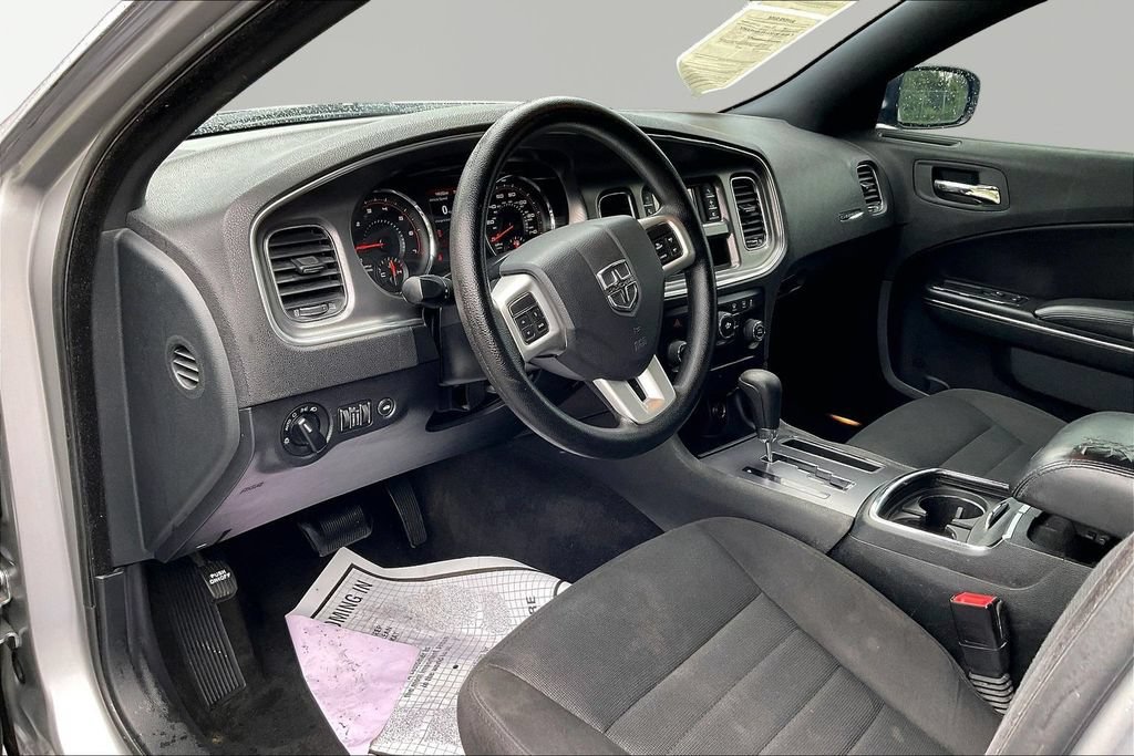 Used 2014 Dodge Charger SE RWD image 19
