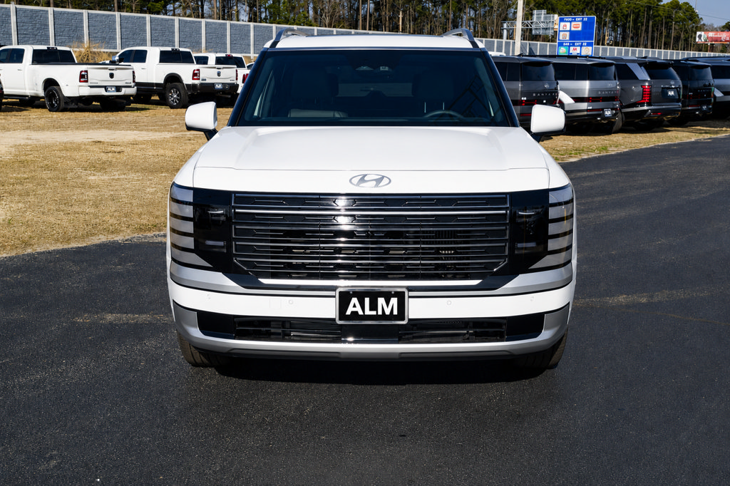 New 2027 Hyundai Palisade Calligraphy FWD image 2