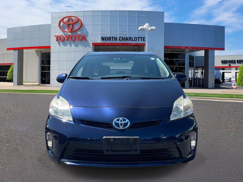 Used 2014 Toyota Prius Two FWD image 2