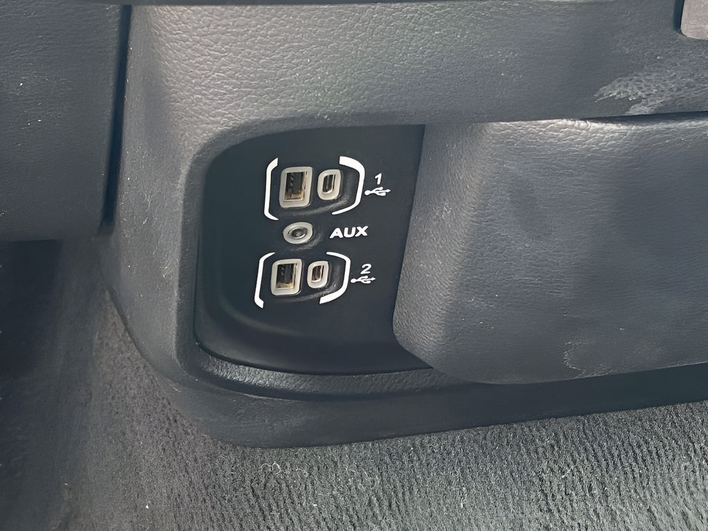 Used 2023 RAM 1500 Big Horn AWD/4WD image 28