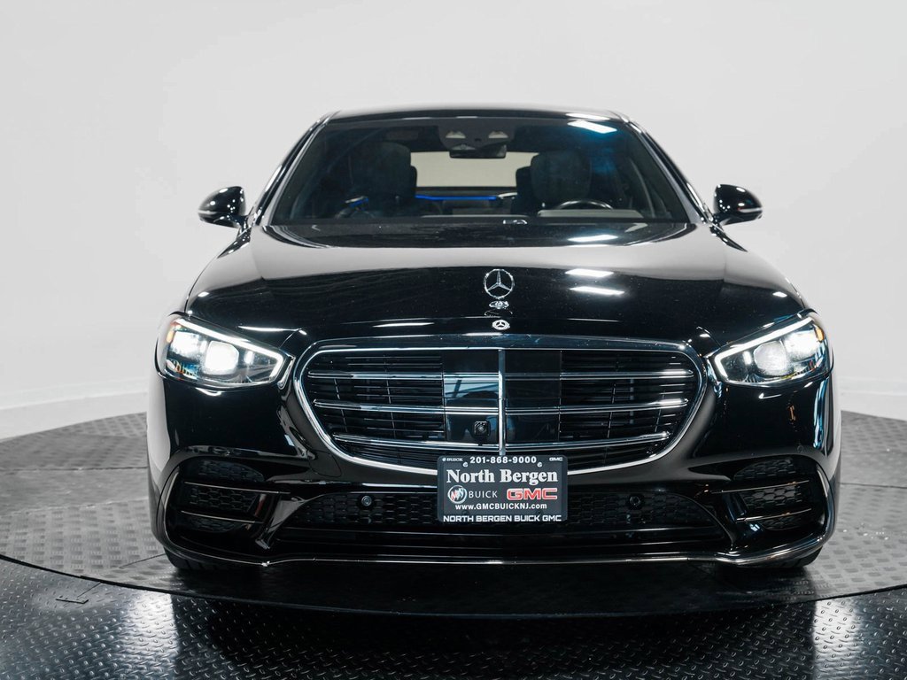 Used 2023 Mercedes-Benz S 580 4MATIC Sedan image 2