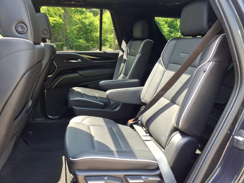 Certified 2022 Cadillac Escalade Sport w/ Touring Package AWD/4WD image 22