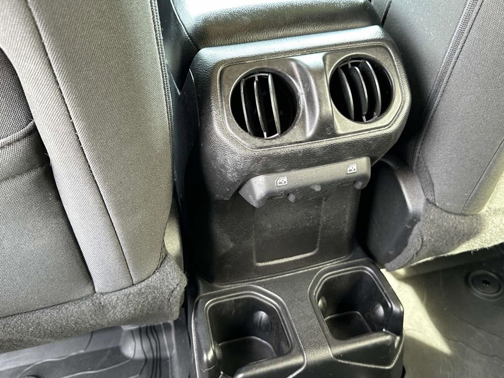 Used 2020 Jeep Wrangler Unlimited Sport S image 14