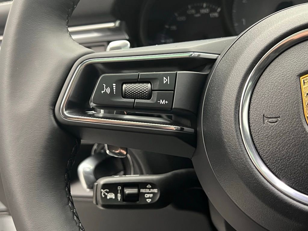 New 2026 Porsche Macan S image 8