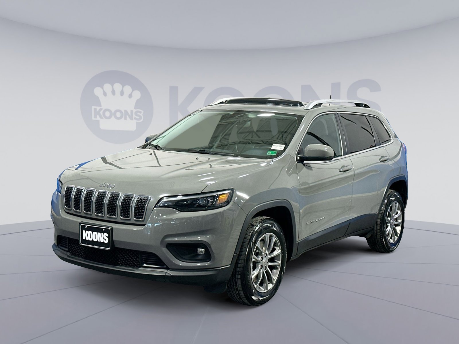 Used 2019 Jeep Cherokee Latitude Plus w/ Comfort/Convenience Group