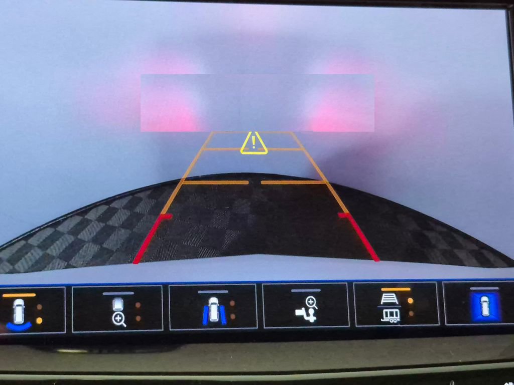 Used 2024 Cadillac XT6 Sport w/ Platinum Package image 27