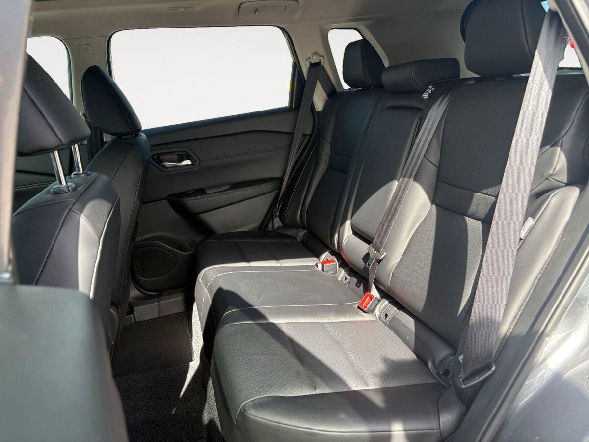 New 2026 Nissan Rogue Dark Armor AWD/4WD image 13