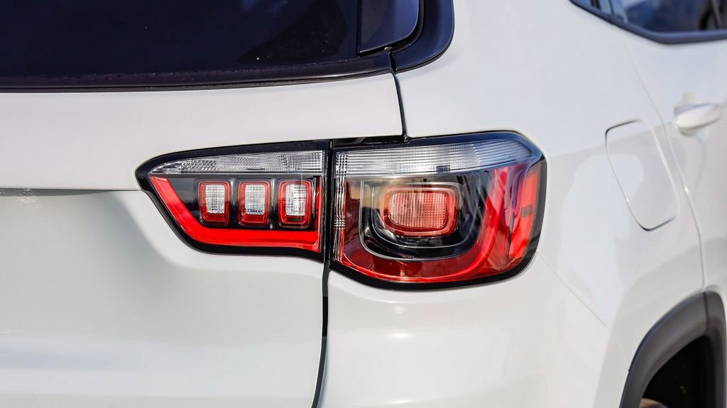 New 2026 Jeep Compass Latitude AWD/4WD image 10