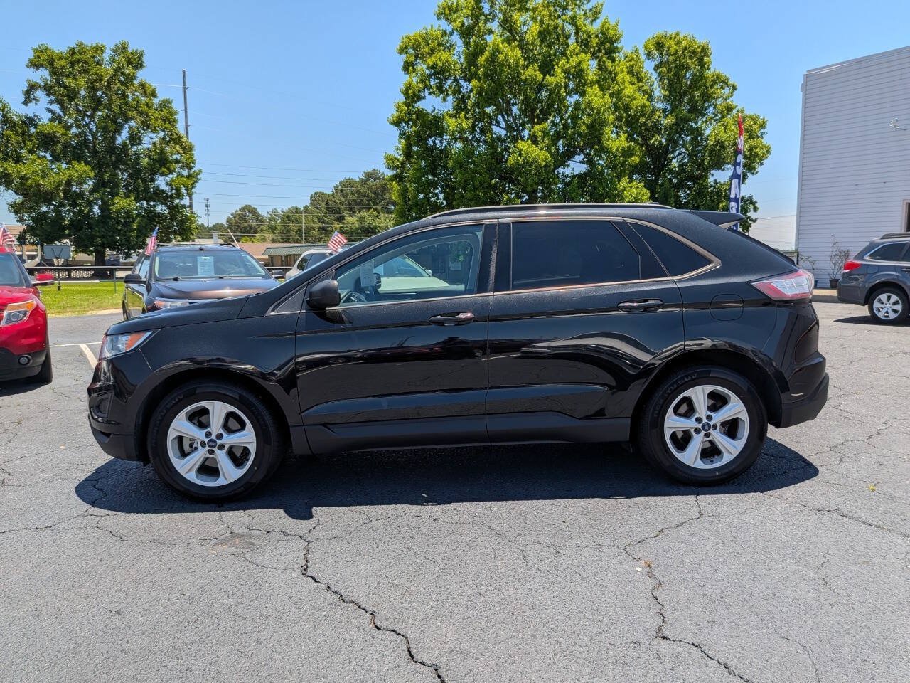 Used 2015 Ford Edge SE w/ Cargo Accessory Package FWD image 9