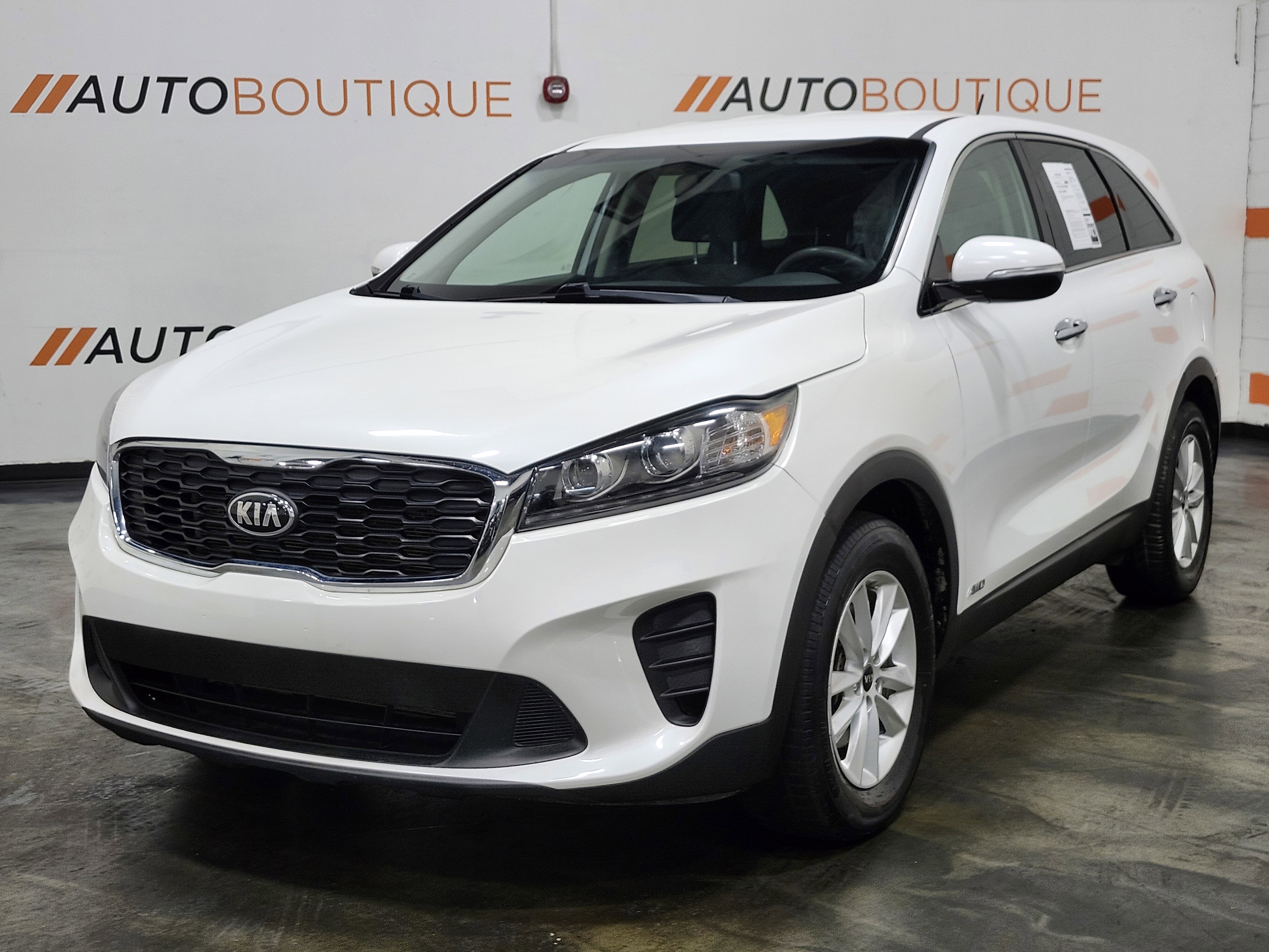 Used 2020 Kia Sorento LX V6 image 5