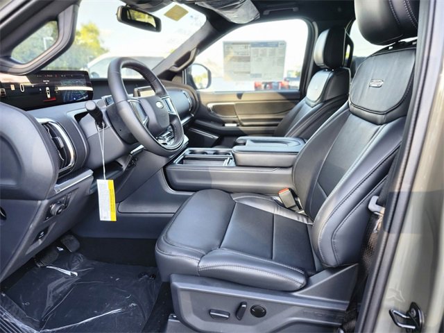 New 2025 Ford Expedition Platinum w/ Stealth Performance Package image 19