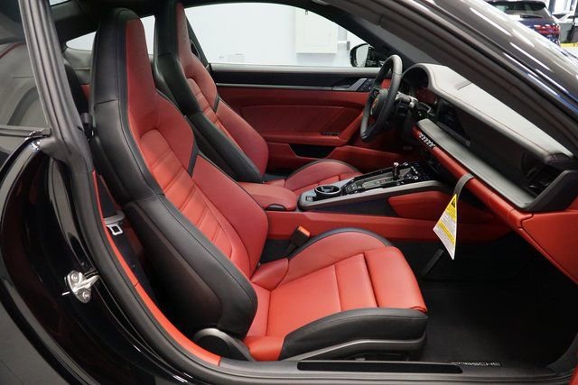 Used 2025 Porsche 911 Carrera S image 24