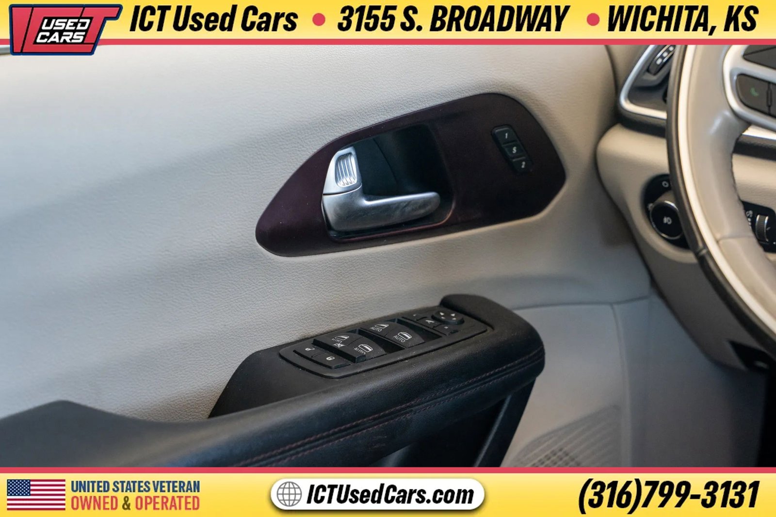 Used 2020 Chrysler Pacifica Limited FWD image 17
