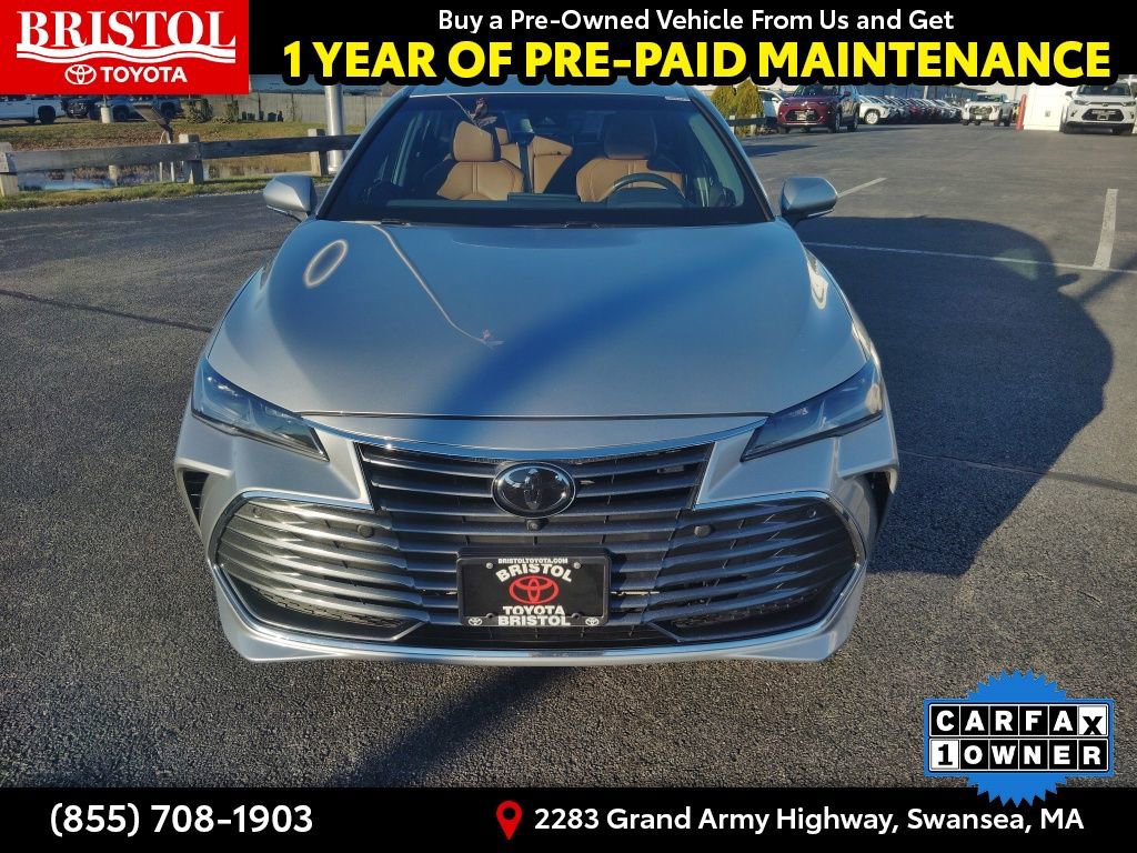 Used 2021 Toyota Avalon Limited image 2
