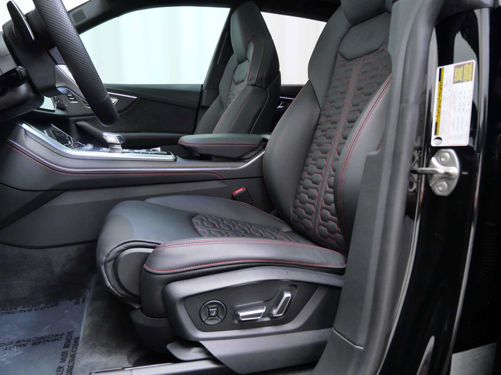 Used 2025 Audi RS Q8 performance AWD/4WD image 22