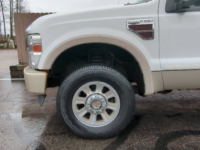 Used 2008 Ford F250 Lariat AWD/4WD image 3