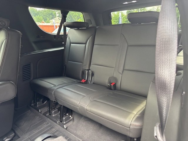 Used 2022 Chevrolet Suburban High Country image 31