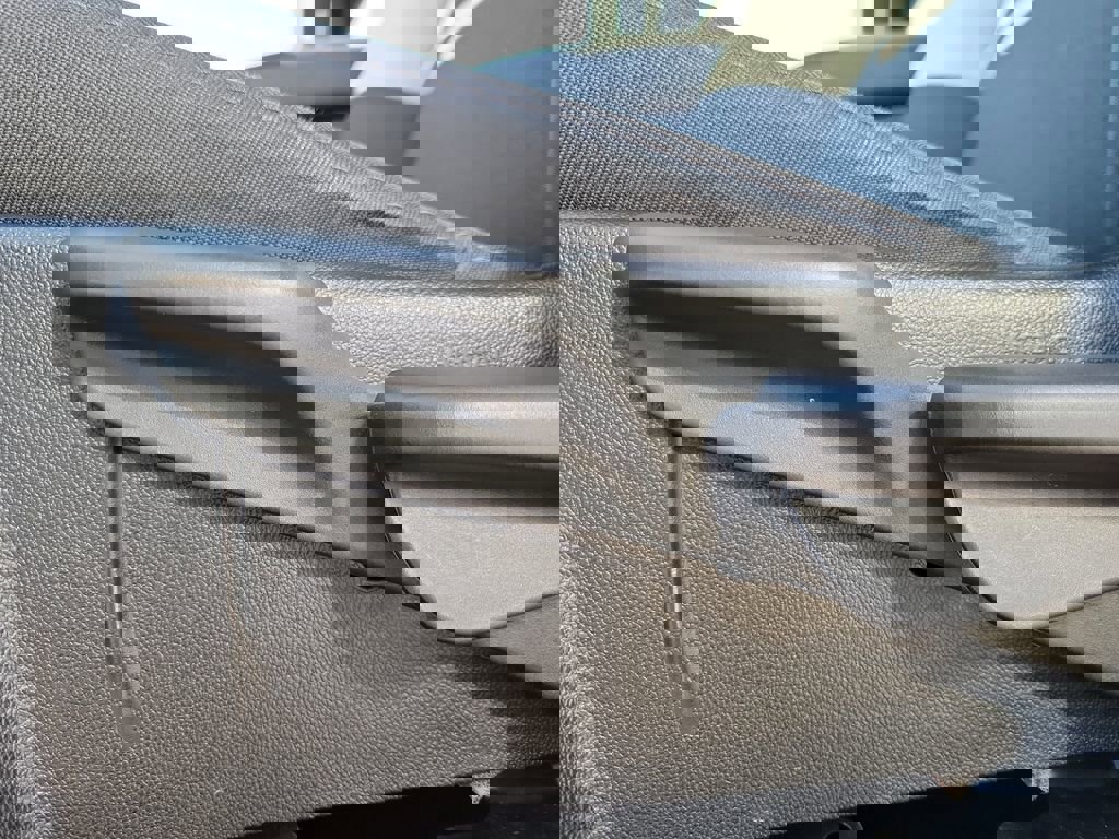 Used 2024 Chevrolet Colorado Trail Boss image 15