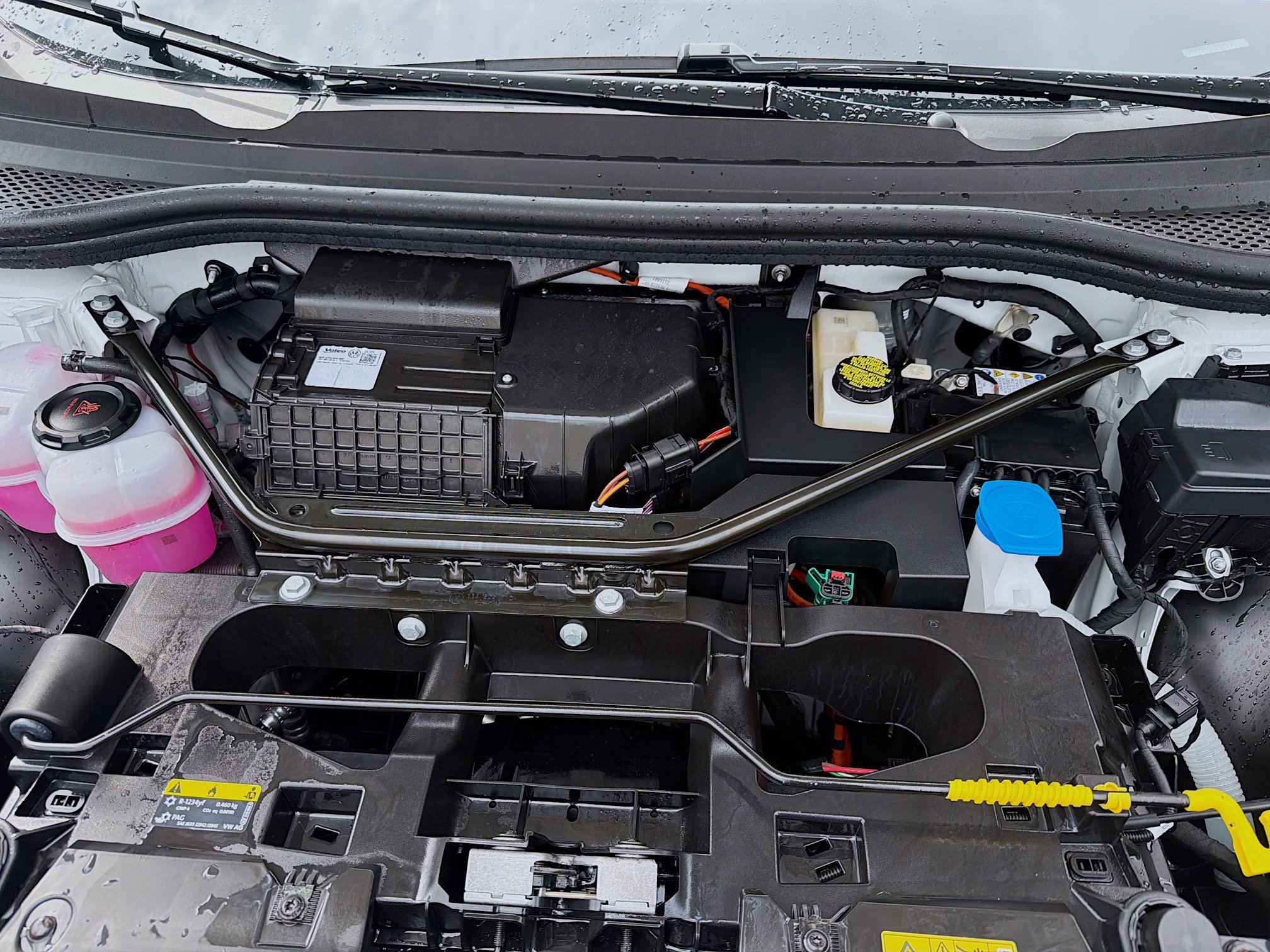 Certified 2025 Volkswagen ID.4 Pro S w/ ID.4 Black Package image 36