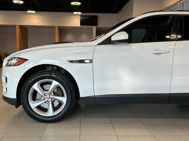 Used 2018 Jaguar F-PACE Premium image 8