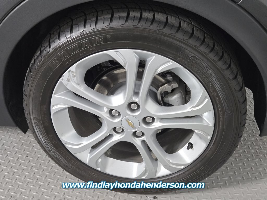 Used 2020 Chevrolet Bolt Premier w/ Infotainment Package FWD image 10
