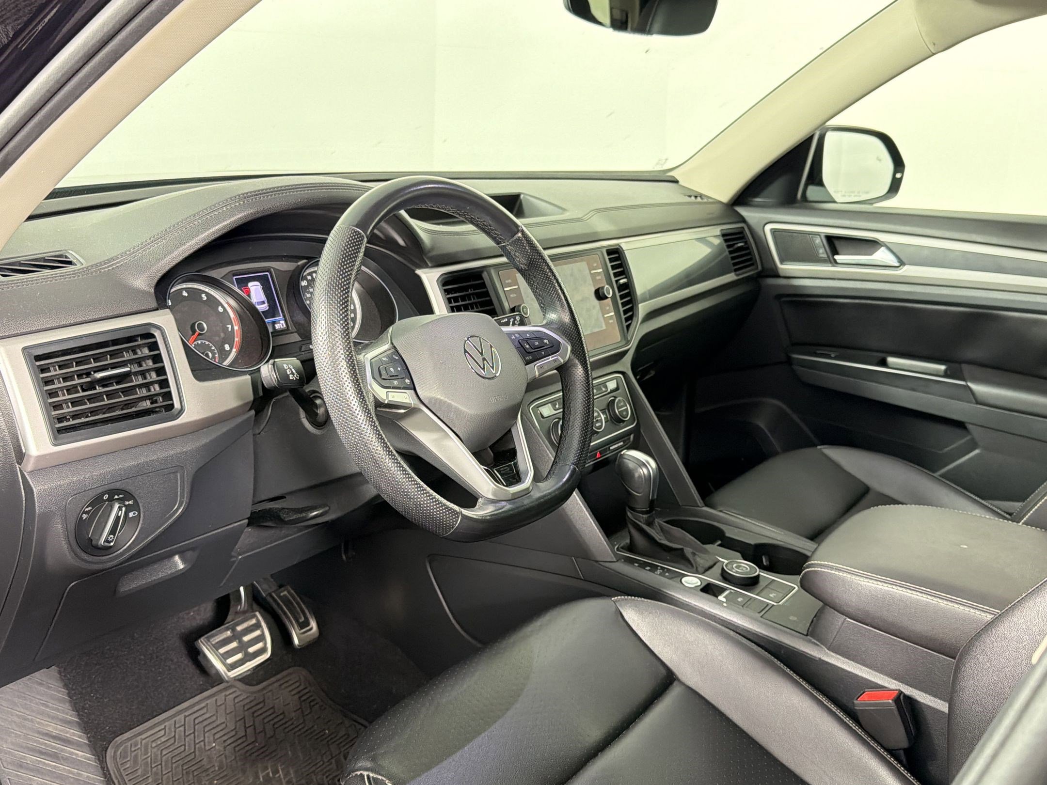 Used 2021 Volkswagen Atlas SE AWD/4WD image 4