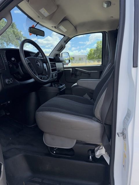 Used 2021 GMC Savana 2500 w/ Driver Convenience Package image 6