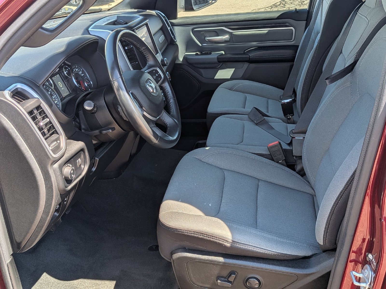 Used 2022 RAM 1500 Big Horn AWD/4WD image 12
