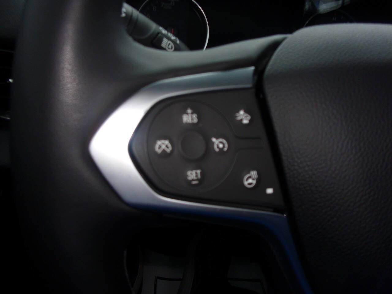 Used 2023 Chevrolet Traverse Premier image 26