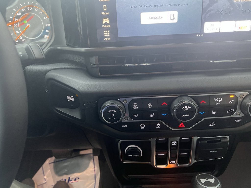 New 2025 Jeep Wrangler Sahara image 18