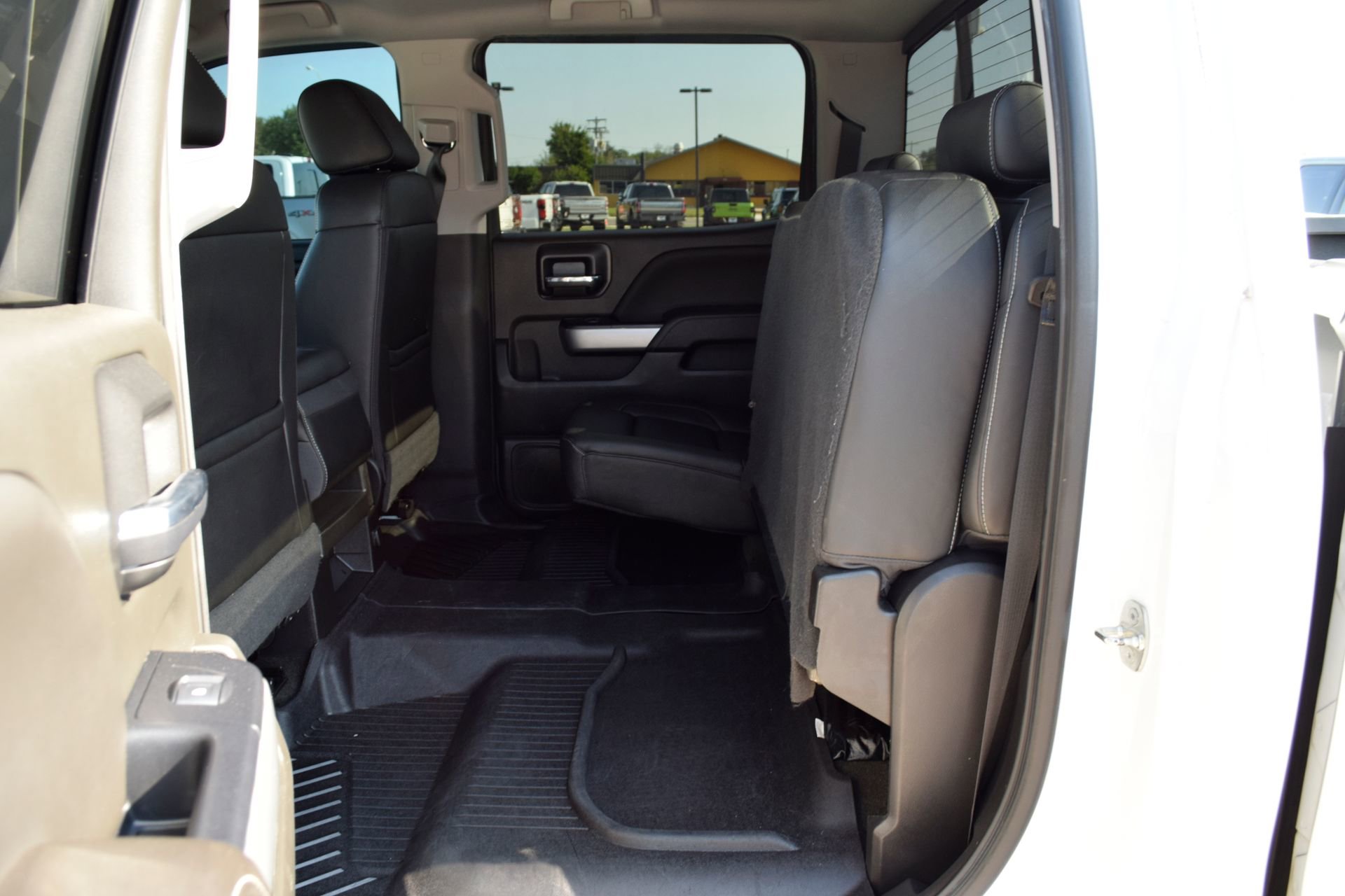 Used 2018 Chevrolet Silverado 1500 LT w/ All Star Edition AWD/4WD image 20