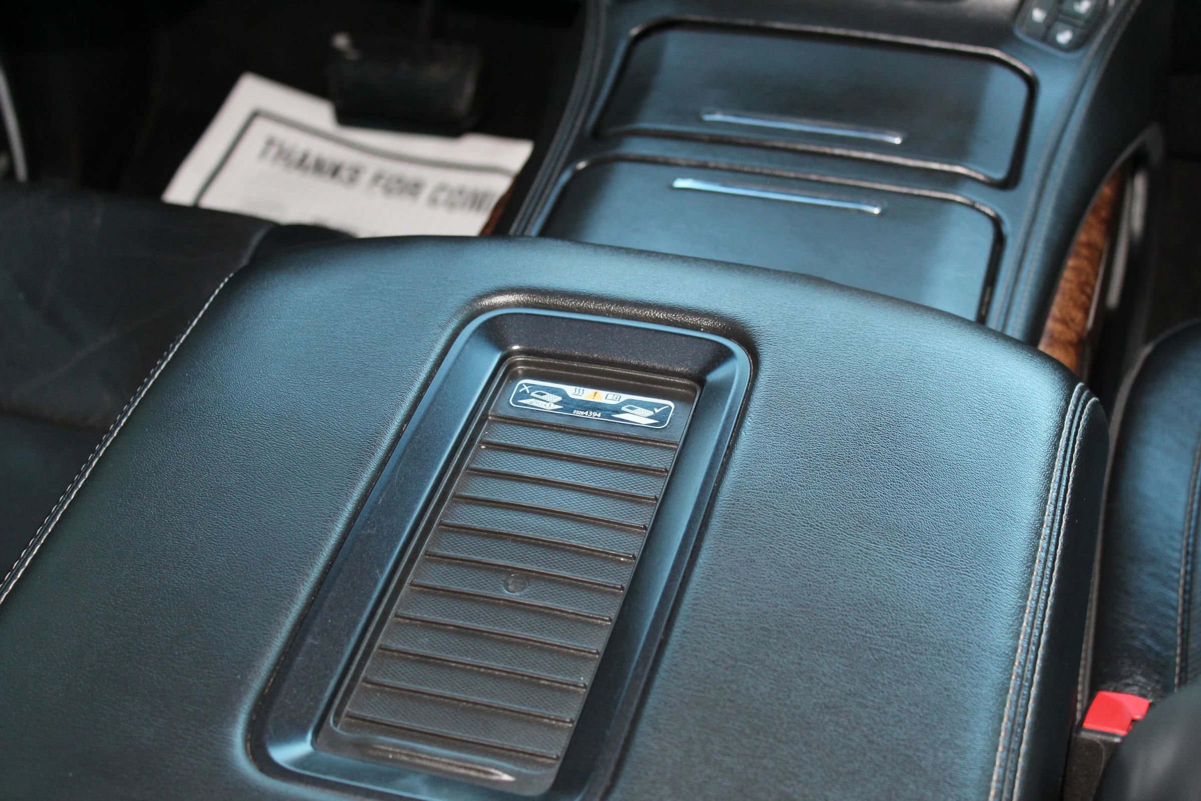 Used 2018 Chevrolet Tahoe Premier AWD/4WD image 25