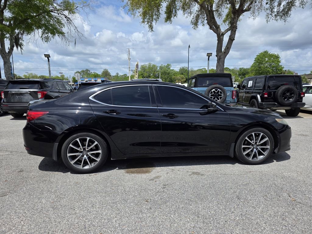 Used 2016 Acura TLX V6 FWD image 2