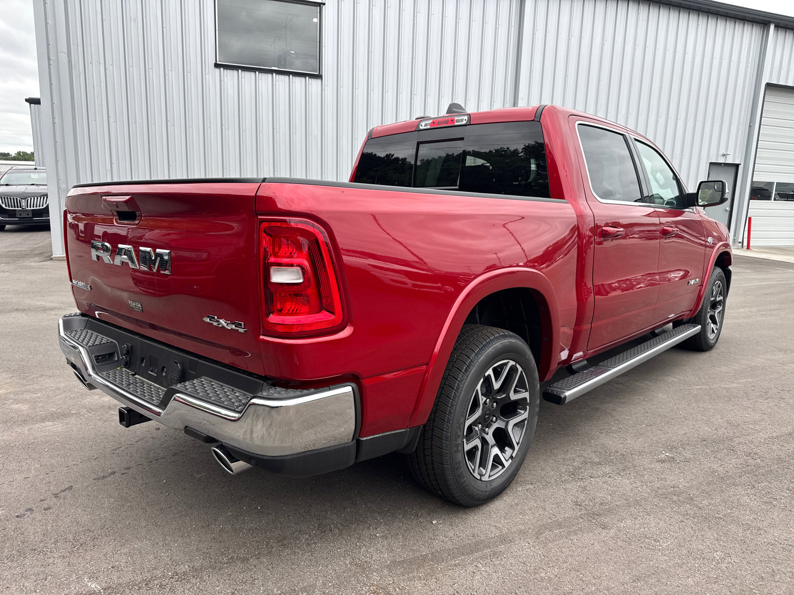 New 2026 RAM 1500 Laramie w/ Advanced Safety Group II AWD/4WD image 4
