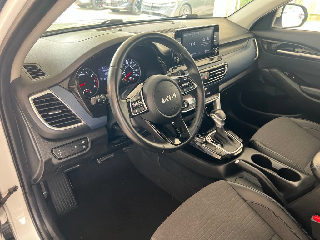 Certified 2023 Kia Seltos S FWD image 6