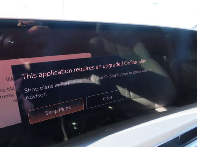 Used 2025 Cadillac Lyriq Luxury RWD image 23