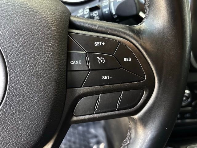 Used 2020 Jeep Cherokee Trailhawk w/ Comfort/Convenience Group image 19