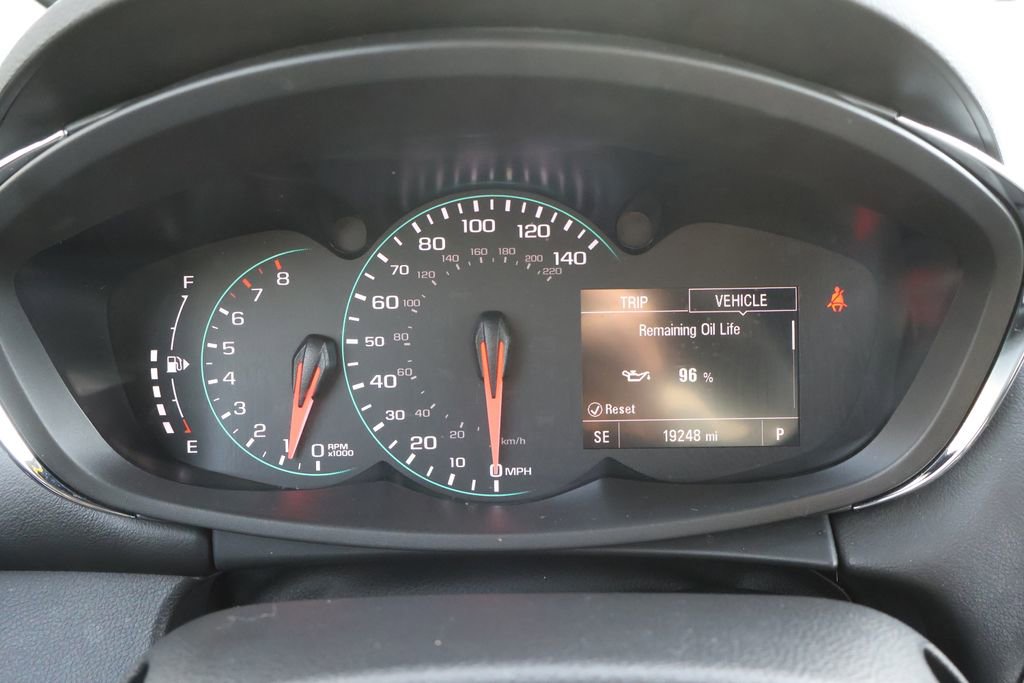 Used 2022 Chevrolet Trax LT w/ LT Convenience Package image 26