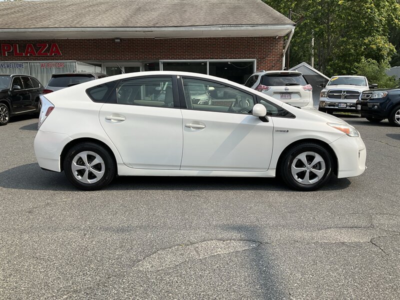 Used 2012 Toyota Prius Four FWD image 4