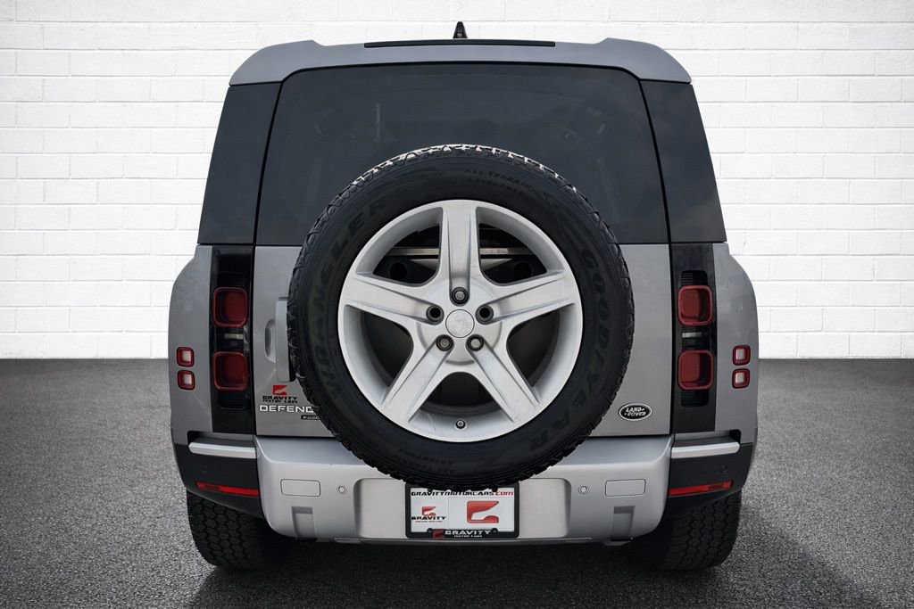 Used 2020 Land Rover Defender 110 SE image 5