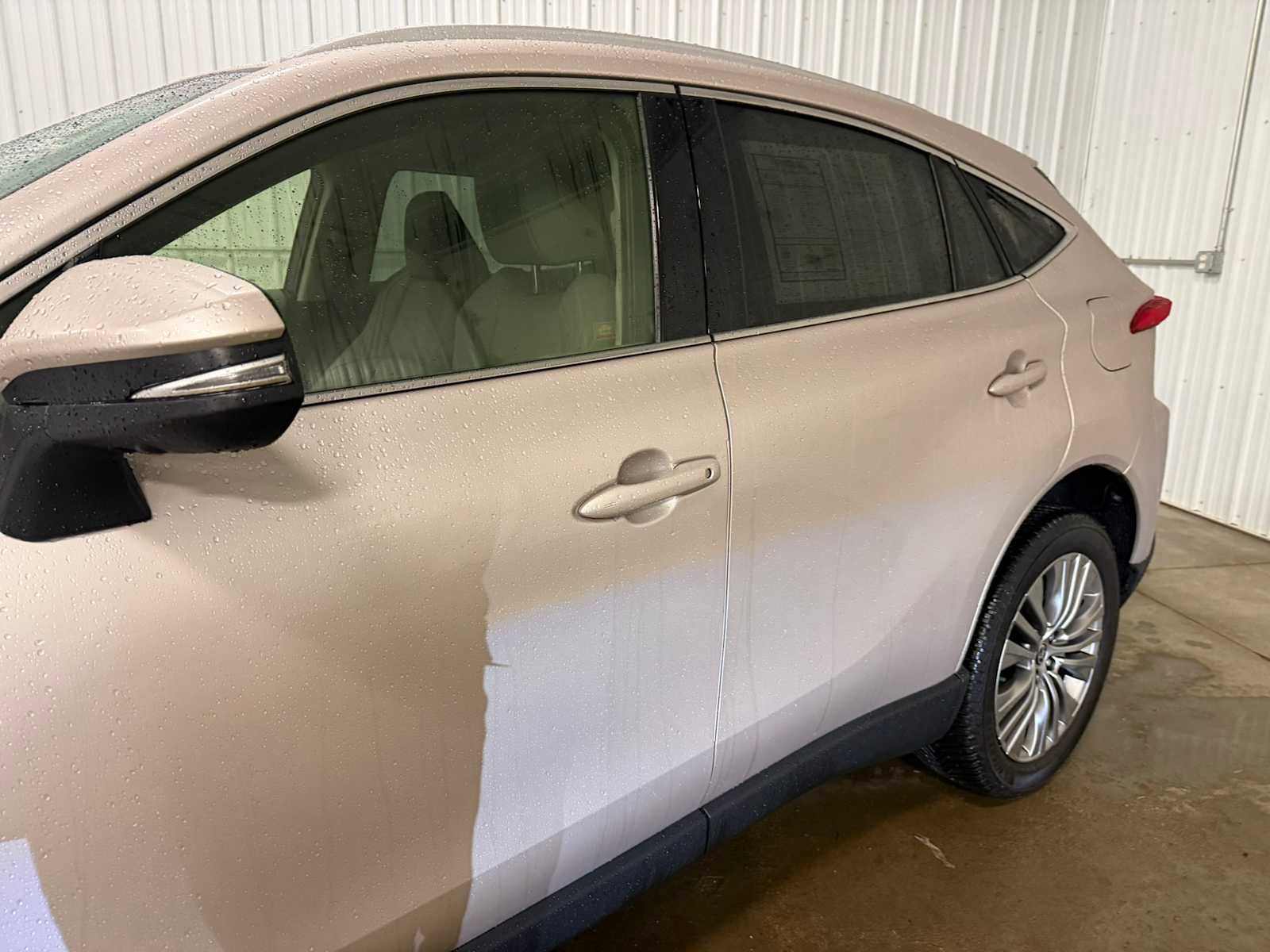 Certified 2021 Toyota Venza Limited image 7